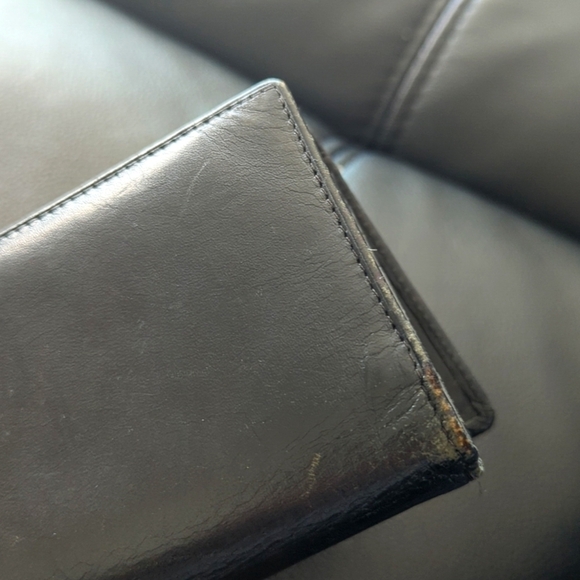 Bugatti Genuine Leather  Wallet - Picture 6 of 6